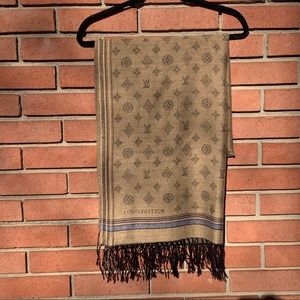 Louis Vuitton scarf